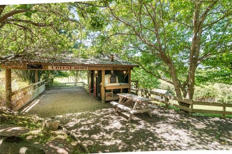 Photo of property in 5971 Christchurch Akaroa Road, Duvauchelle, Akaroa, 7581