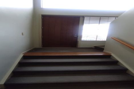 Photo of property in 1/170 East Coast Road, Forrest Hill, Auckland, 0620