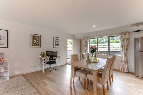 Photo of property in 208 Mazengarb Road, Paraparaumu, 5032