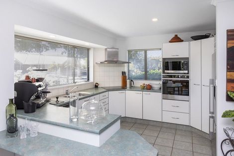 Photo of property in 6 Berkshire Drive, Avonhead, Christchurch, 8042