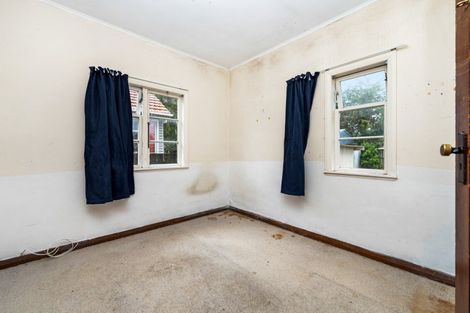 Photo of property in 218 College Street, West End, Palmerston North, 4412