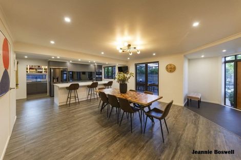 Photo of property in 2 Huata Place, West End, Palmerston North, 4412