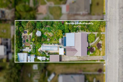 Photo of property in 8 Moorhouse Street, Waimate, 7924