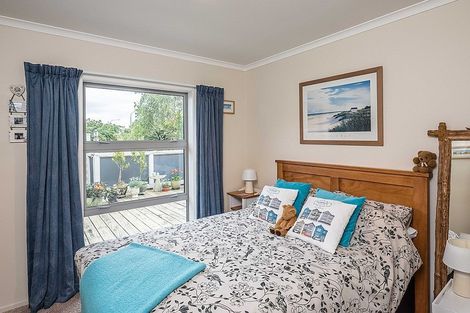 Photo of property in 208 Mazengarb Road, Paraparaumu, 5032