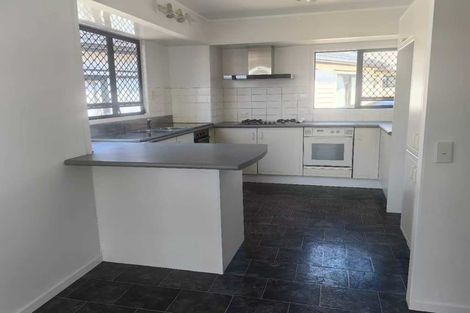 Photo of property in 24 Derrimore Heights, Clover Park, Auckland, 2019