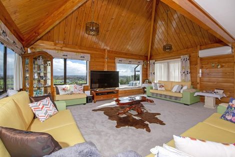 Photo of property in 38 Mccahill Views, Botany Downs, Auckland, 2010