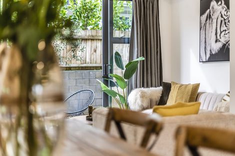 Photo of property in 36 Ti Kouka Lane, Sandringham, Auckland, 1025