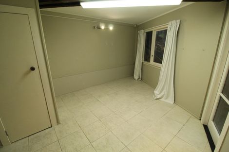 Photo of property in 539 South Titirangi Road, Titirangi, Auckland, 0604