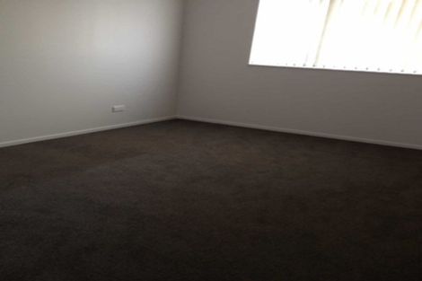 Photo of property in 106 Popokatea Drive, Takanini, 2112