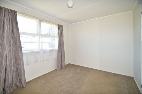 Photo of property in 27 Wallace Road, Ranui, Auckland, 0612