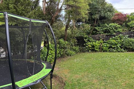 Photo of property in 30 Atkinson Road, Titirangi, Auckland, 0604