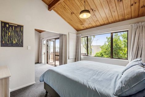 Photo of property in 22 Surville Place, Mairangi Bay, Auckland, 0630