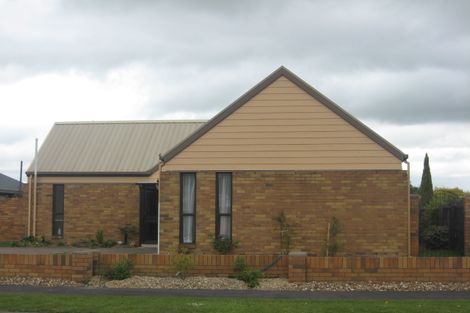 Photo of property in 5 Tivoli Place, Bishopdale, Christchurch, 8053