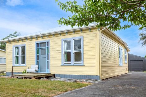 Photo of property in 17 Waite Street, Featherston, 5710