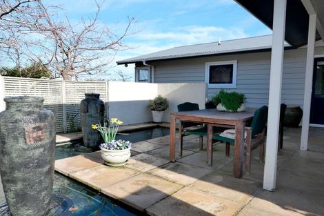 Photo of property in 8 Kotare Street, Waikanae, 5036