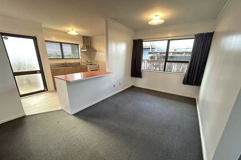 Photo of property in 1/2 Hueglow Rise, West Harbour, Auckland, 0618
