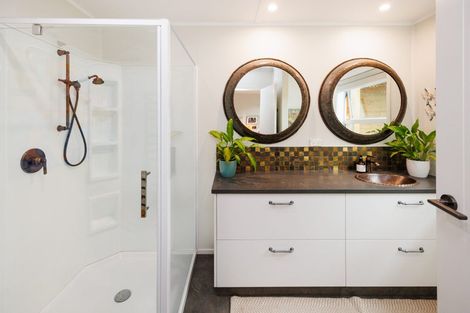 Photo of property in 165 Albert Road, Tokomaru, Palmerston North, 4474