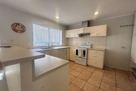 Photo of property in 3/25 Nicholas Road, Somerville, Auckland, 2014