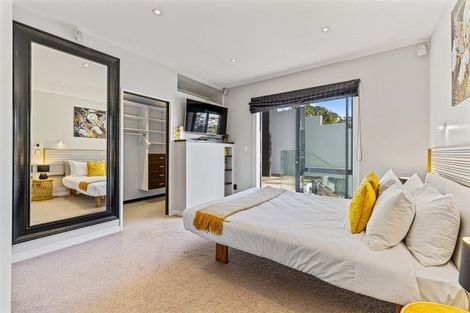 Photo of property in 21 Whareora Terrace, Cashmere, Christchurch, 8022