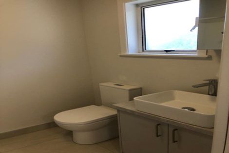 Photo of property in 79 Royal View Road, Te Atatu South, Auckland, 0610