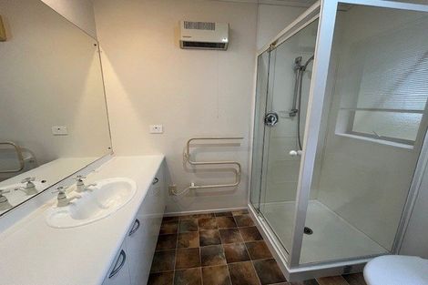 Photo of property in 2/31 Crescent Hills Court, Northpark, Auckland, 2013