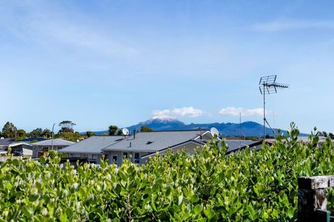 Photo of property in 1/16 Sandel Rise, Merrilands, New Plymouth, 4312