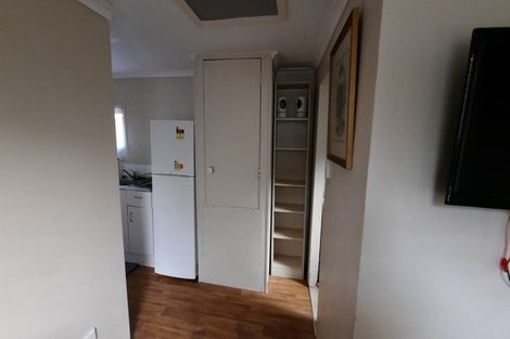 Photo of property in 142 Edgewater Drive, Pakuranga, Auckland, 2010