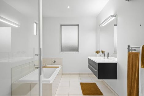 Photo of property in 97 Tomes Road, St Albans, Christchurch, 8052