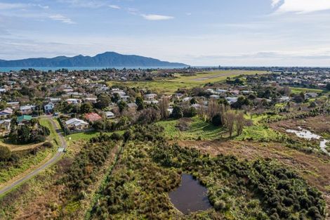 Photo of property in 10 Kiwi Road, Raumati Beach, Paraparaumu, 5032