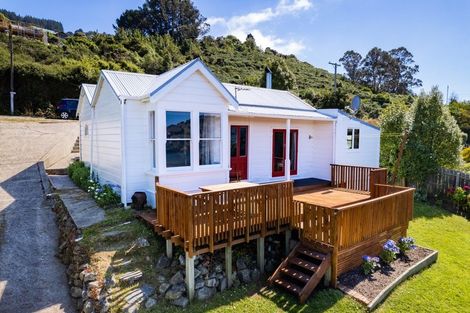 Photo of property in 76 Manapouri Street, Ravensbourne, Dunedin, 9022