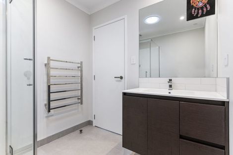 Photo of property in 153 Glenvar Ridge Road, Long Bay, Auckland, 0630