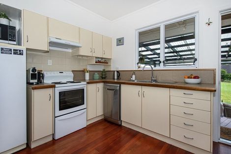 Photo of property in 13 Shortland Street, Regent, Whangarei, 0112
