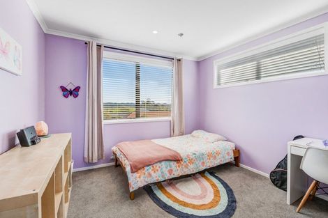 Photo of property in 11 St Julia Court, Helensville, 0800