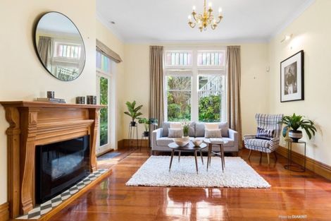 Photo of property in 29 Hobson Crescent, Thorndon, Wellington, 6011