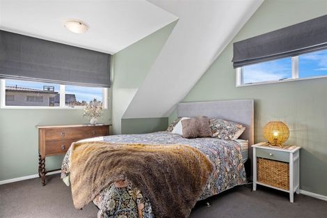 Photo of property in 51 Bryndwr Road, Bryndwr, Christchurch, 8052