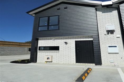 Photo of property in 1/14 Ruakiwi Road, Hamilton Lake, Hamilton, 3204