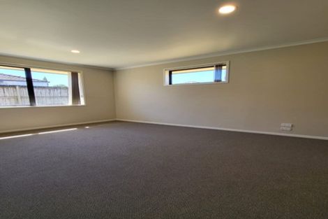 Photo of property in 49 Cyclamen Road, Mangere, Auckland, 2022