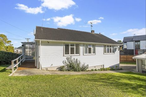 Photo of property in 13 Hurstwood Place, Glen Innes, Auckland, 1072