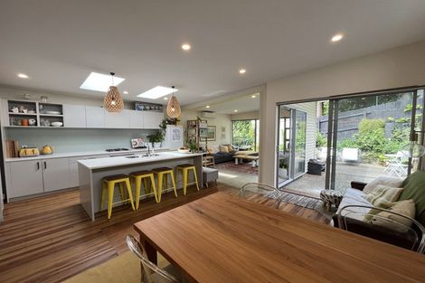 Photo of property in 31 Newman Terrace, Thorndon, Wellington, 6011