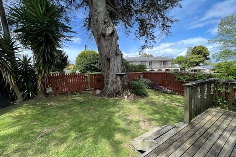 Photo of property in 377a Triangle Road, Henderson, Auckland, 0610