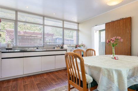 Photo of property in 6 Bermuda Grove, Paraparaumu Beach, Paraparaumu, 5032