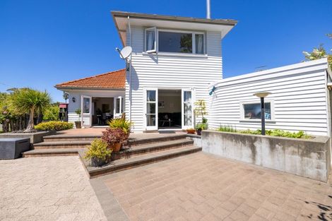 Photo of property in 1 Douglas Mclean Avenue, Marewa, Napier, 4110
