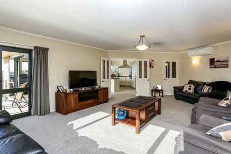 Photo of property in 20 Barrett Road, Whalers Gate, New Plymouth, 4310