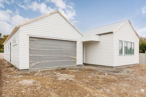 Photo of property in 67 Kanuka Drive, Hokowhitu, Palmerston North, 4410