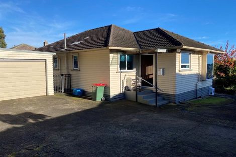 Photo of property in 31 Queens Road, Glen Avon, New Plymouth, 4312