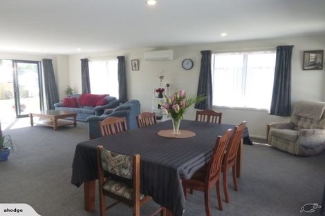 Photo of property in 14 Hebbard Court, Albert Town, Wanaka, 9305