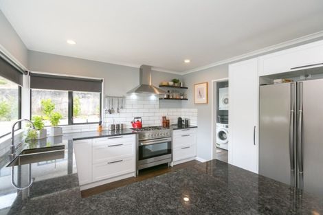 Photo of property in 84 Dorset Avenue, Lynmouth, New Plymouth, 4310