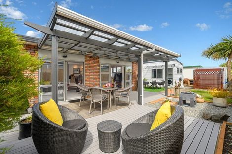 Photo of property in 69 Ngatai Road, Otumoetai, Tauranga, 3110