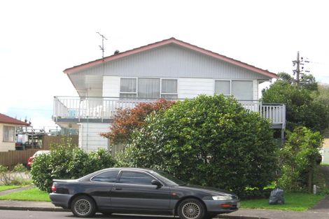 Photo of property in 8 Spode Place, Henderson, Auckland, 0612