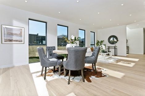 Photo of property in 2 Fender Place, Long Bay, Auckland, 0630